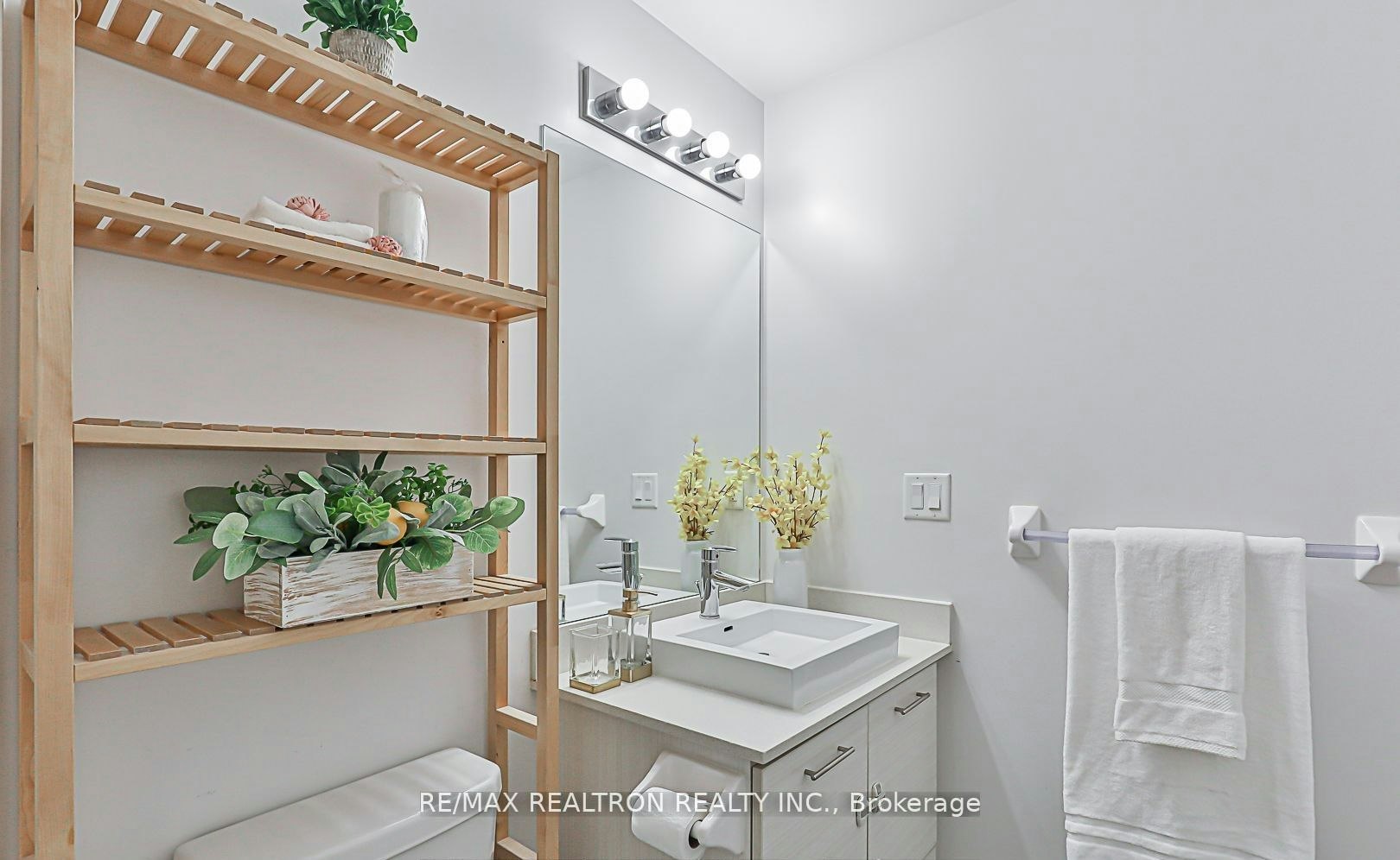 803-26 Norton Avenue, Toronto, ON, M2N 0H6 - 26