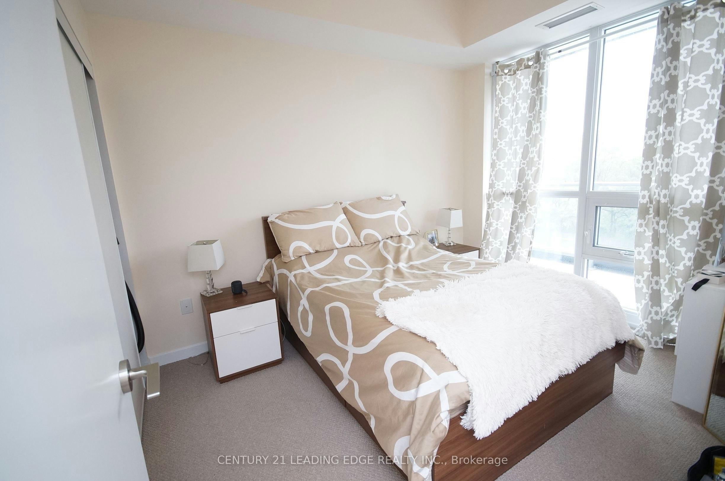 324-52 Forest Manor Road, Toronto, ON, M2J 0E2 - 5