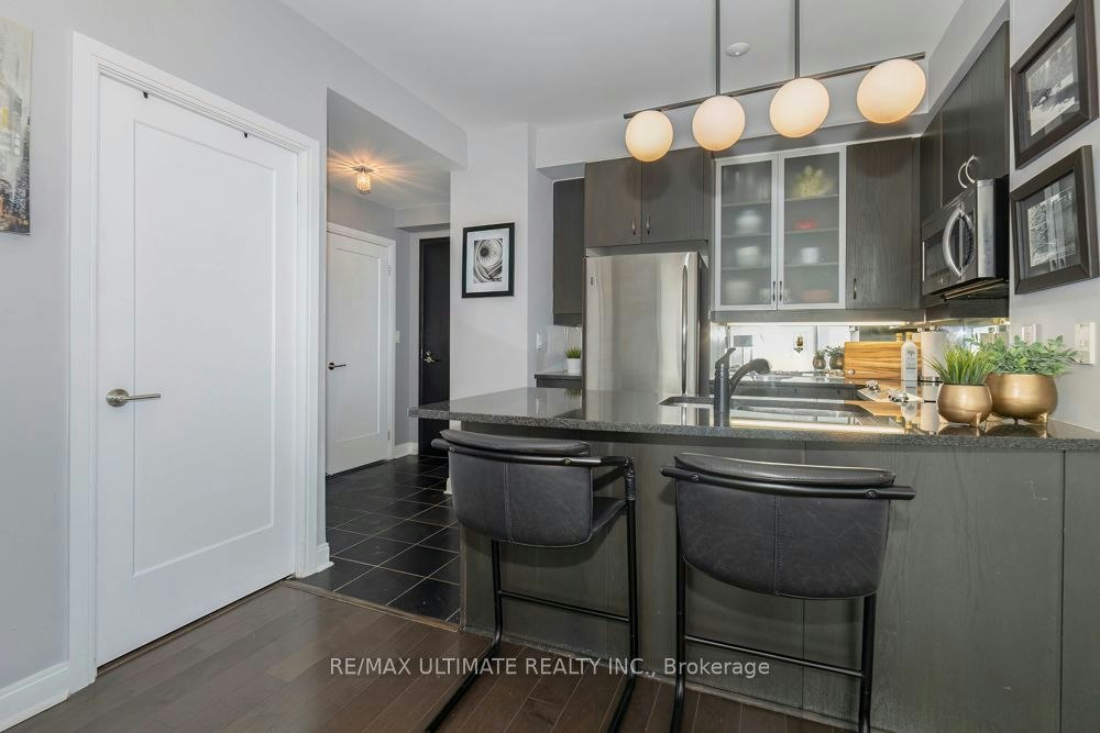 2607-18 Yorkville Avenue, Toronto, ON, M4W 3Y8 - 5