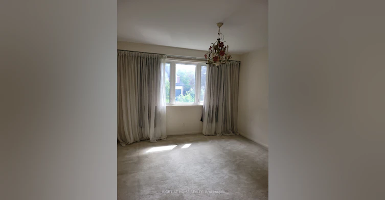Main-260 Park Home Avenue, Toronto, ON, M1T 0B5 - 8