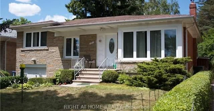 Main-260 Park Home Avenue, Toronto, ON, M1T 0B5
