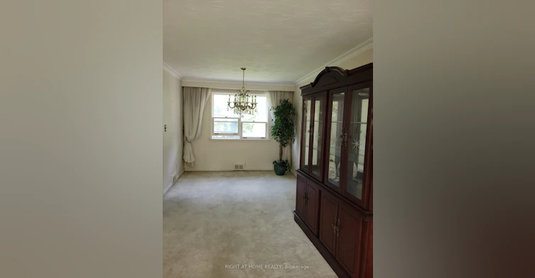 Main-260 Park Home Avenue, Toronto, ON, M1T 0B5 - 3