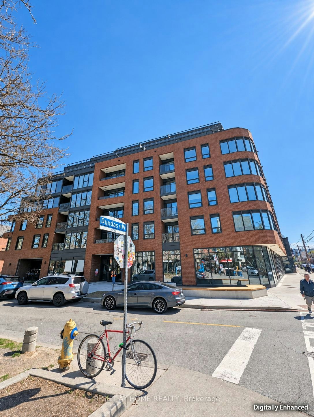 316-5 Lakeview Avenue, Toronto, ON, M6J 0H3