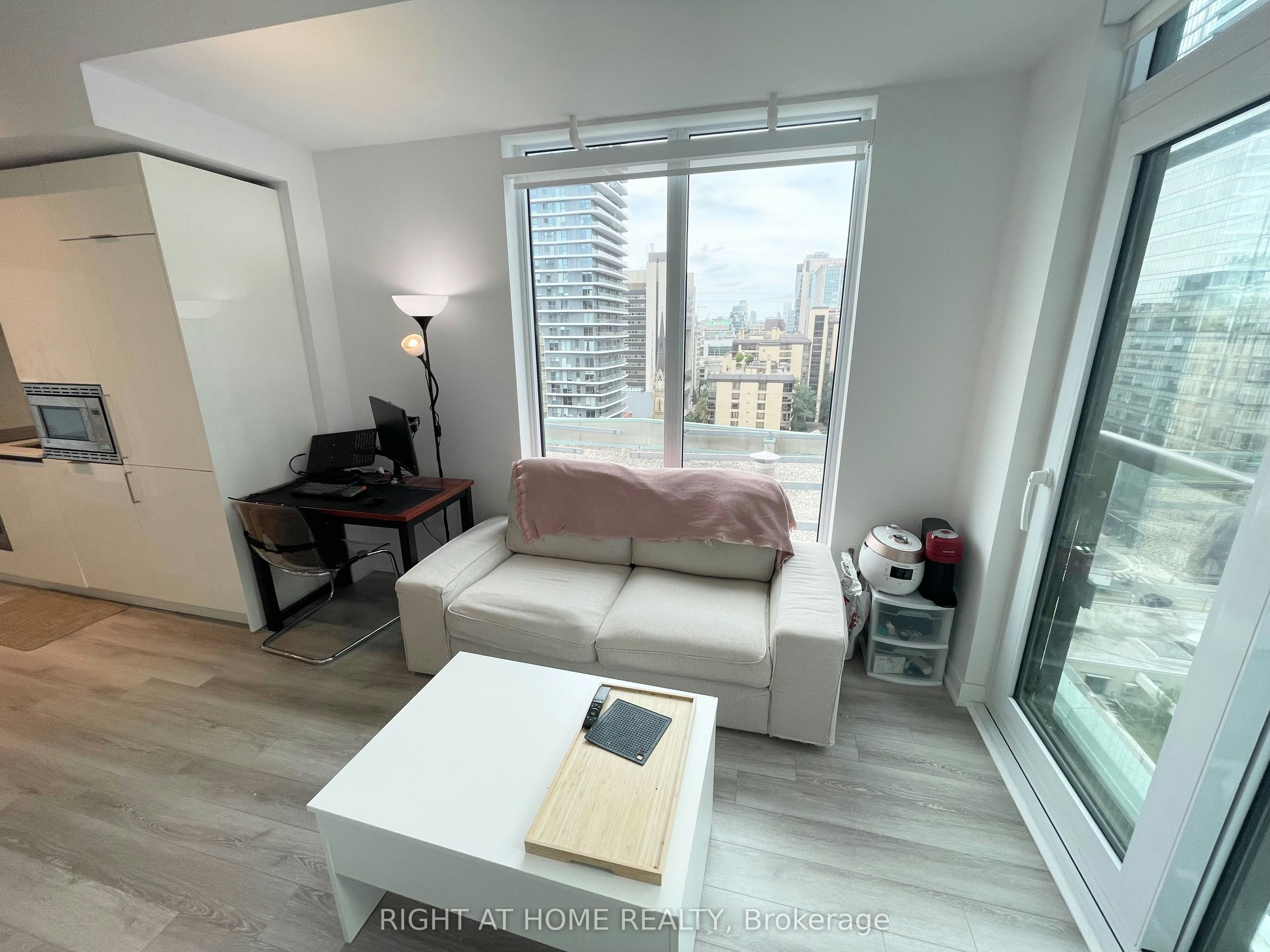 1314-121 St. Patrick Street, Toronto, ON, M5T 0B8 - 5