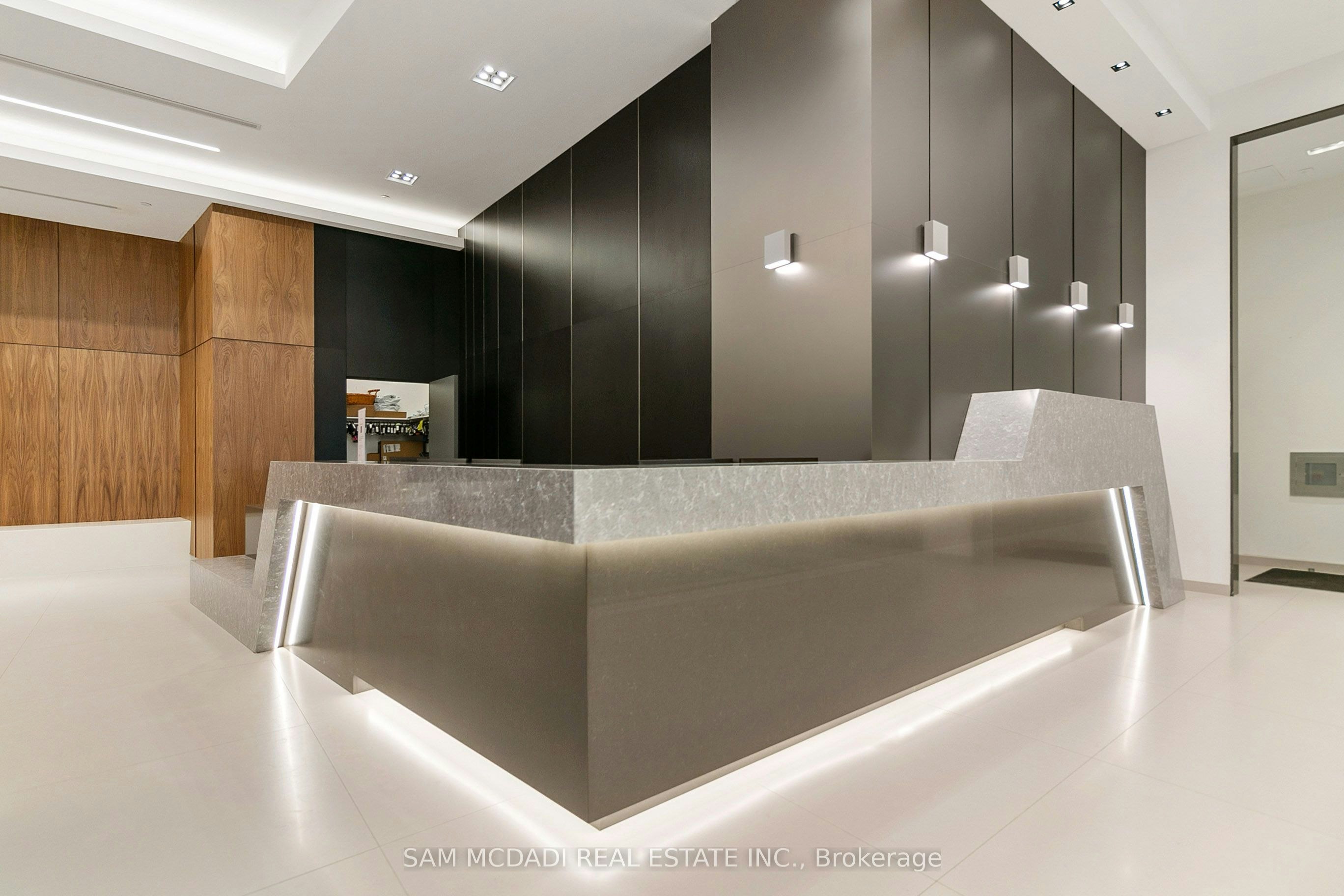 28 Freeland Street, Toronto, ON, M5E 0E3 - 2
