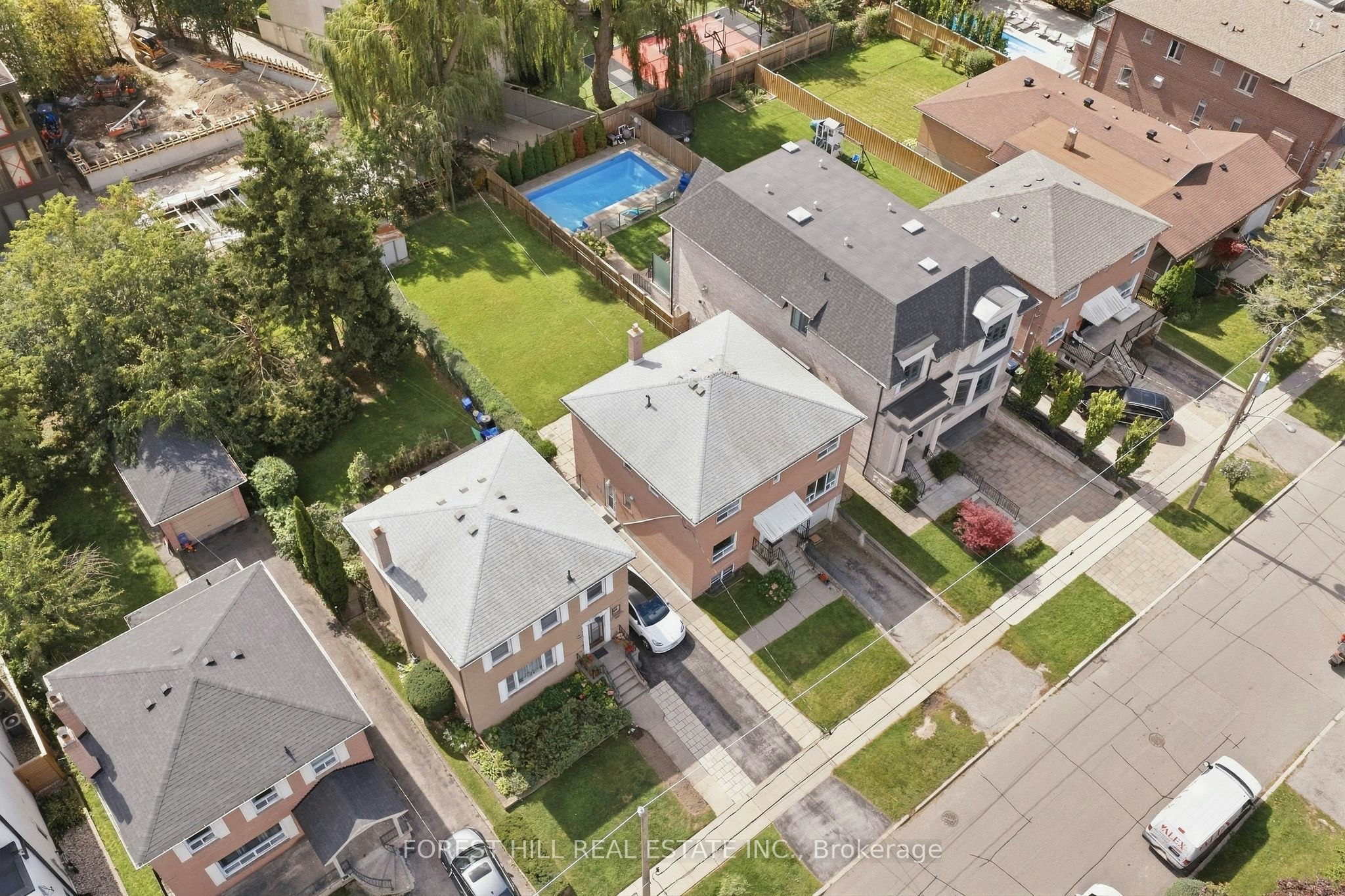147 Viewmount Avenue, Toronto, ON, M6B 1T5