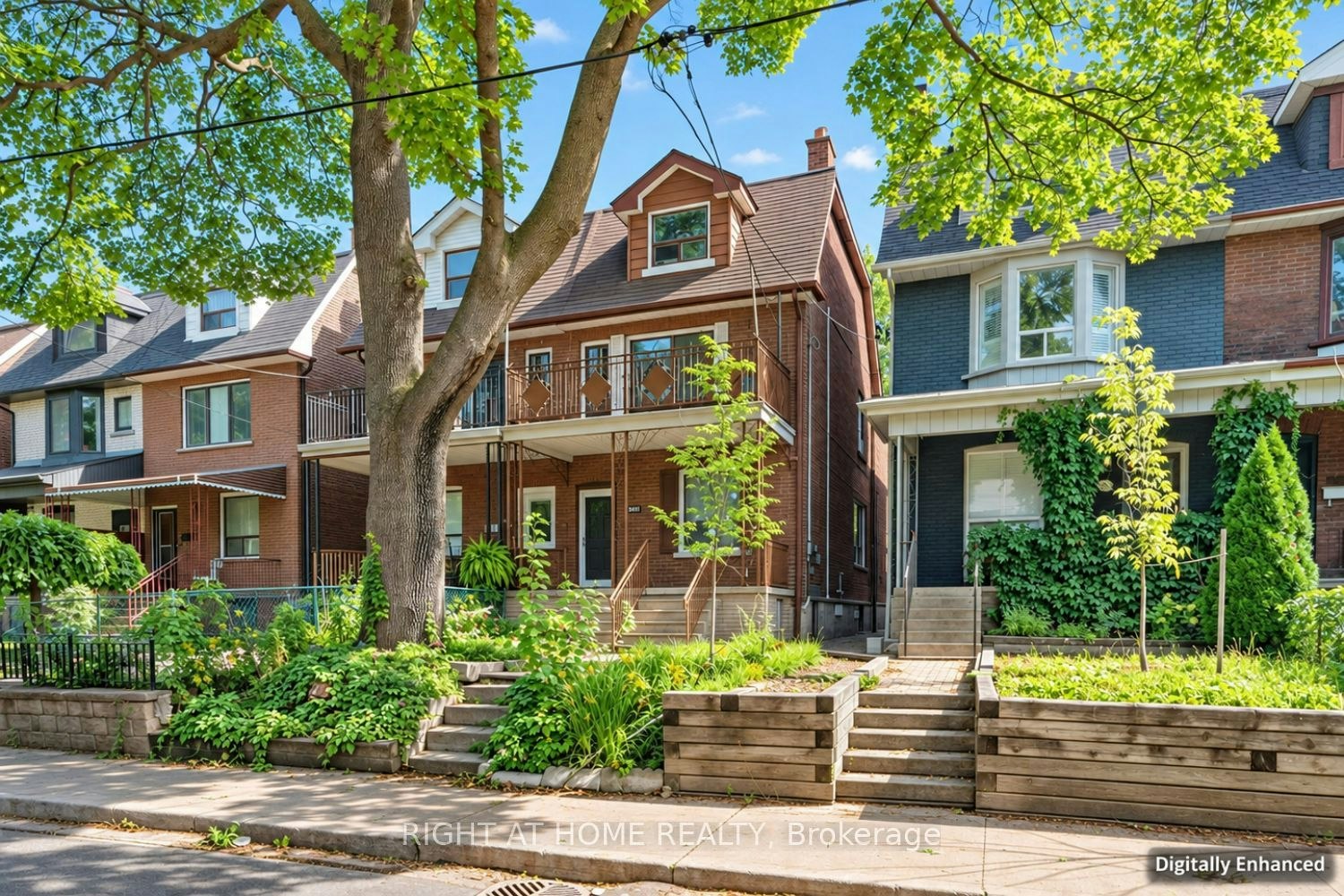 195 Grace Street, Toronto, ON, M6G 3A7