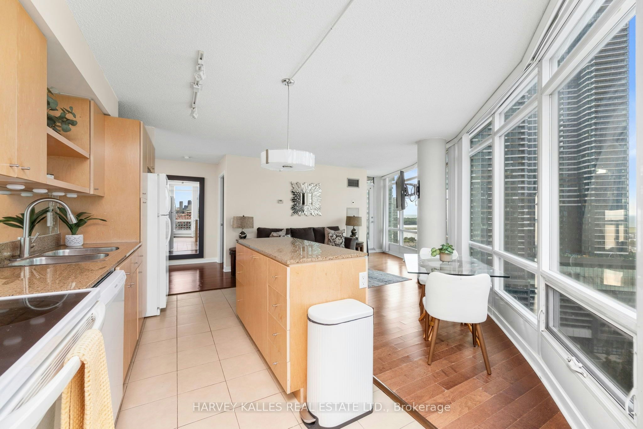 2803-373 Front Street W, Toronto, ON, M5V 3R7 - 8