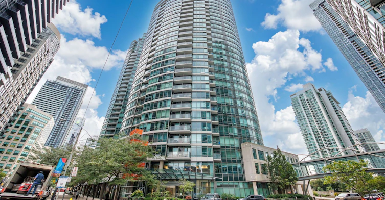2803-373 Front Street W, Toronto, ON, M5V 3R7