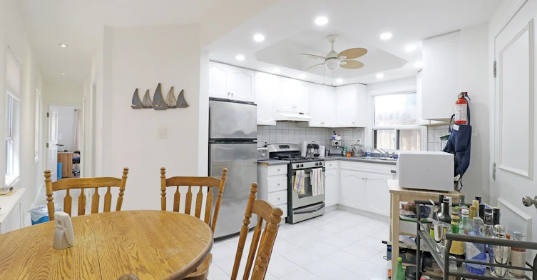 1A-107 Concord Avenue, Toronto, ON, M6H 2P2 - 6