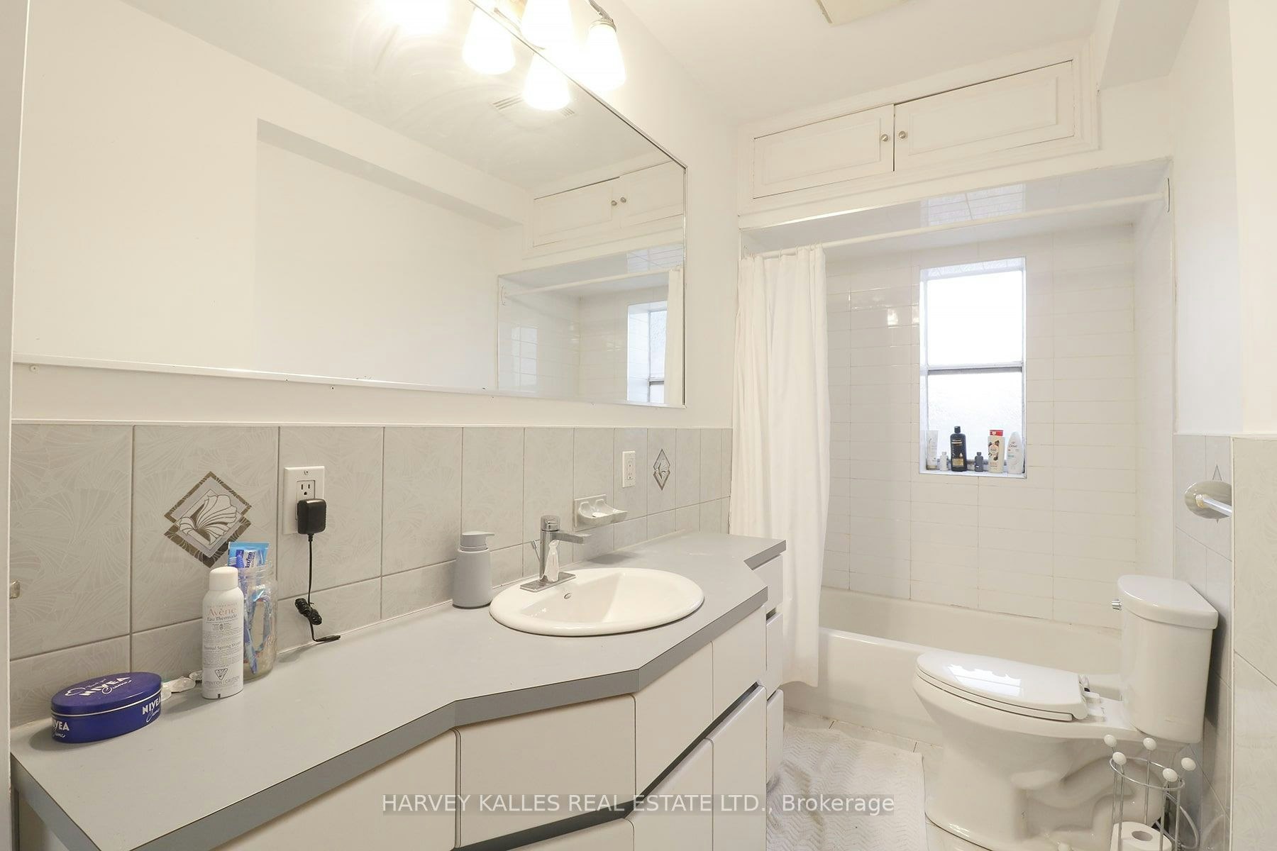 1A-107 Concord Avenue, Toronto, ON, M6H 2P2 - 11