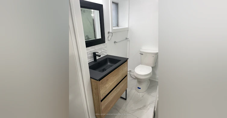 BSMT-1211 College Street, Toronto, ON, M6H 1C1 - 14