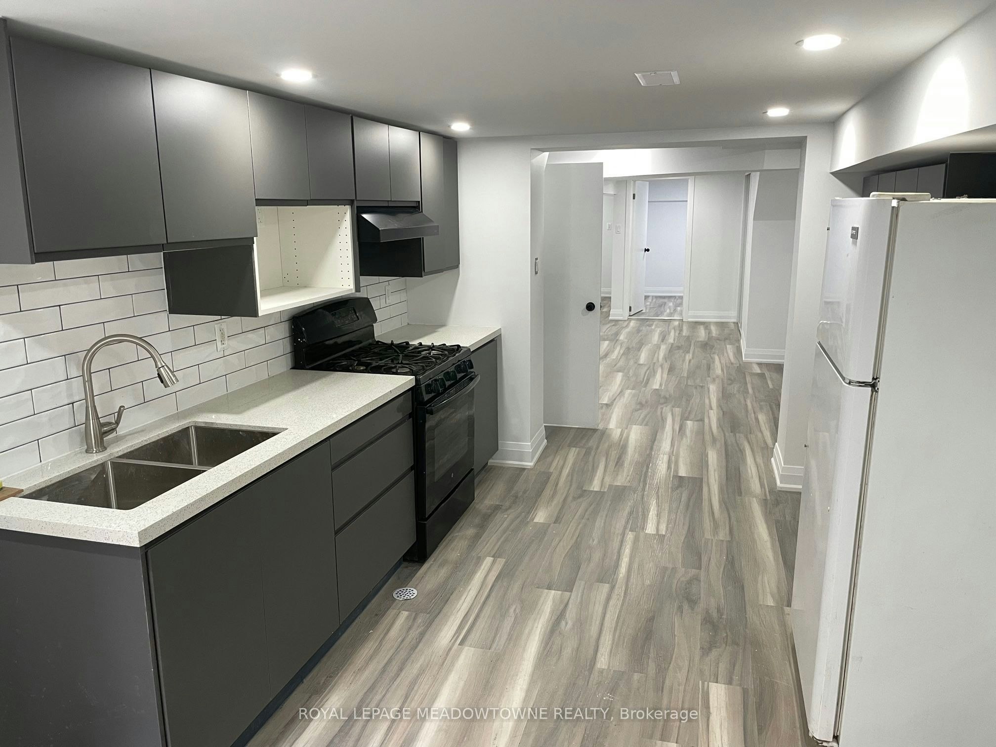 BSMT-1211 College Street, Toronto, ON, M6H 1C1 - 2