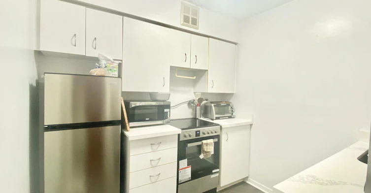 1104-44 St Joseph Street, Toronto, ON, M4Y 2W4 - 5