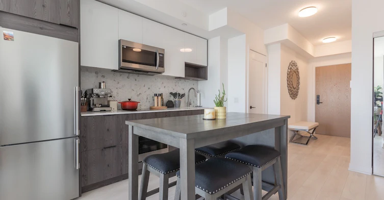 2703-5 Defries Street, Toronto, ON, M5A 0W7 - 8