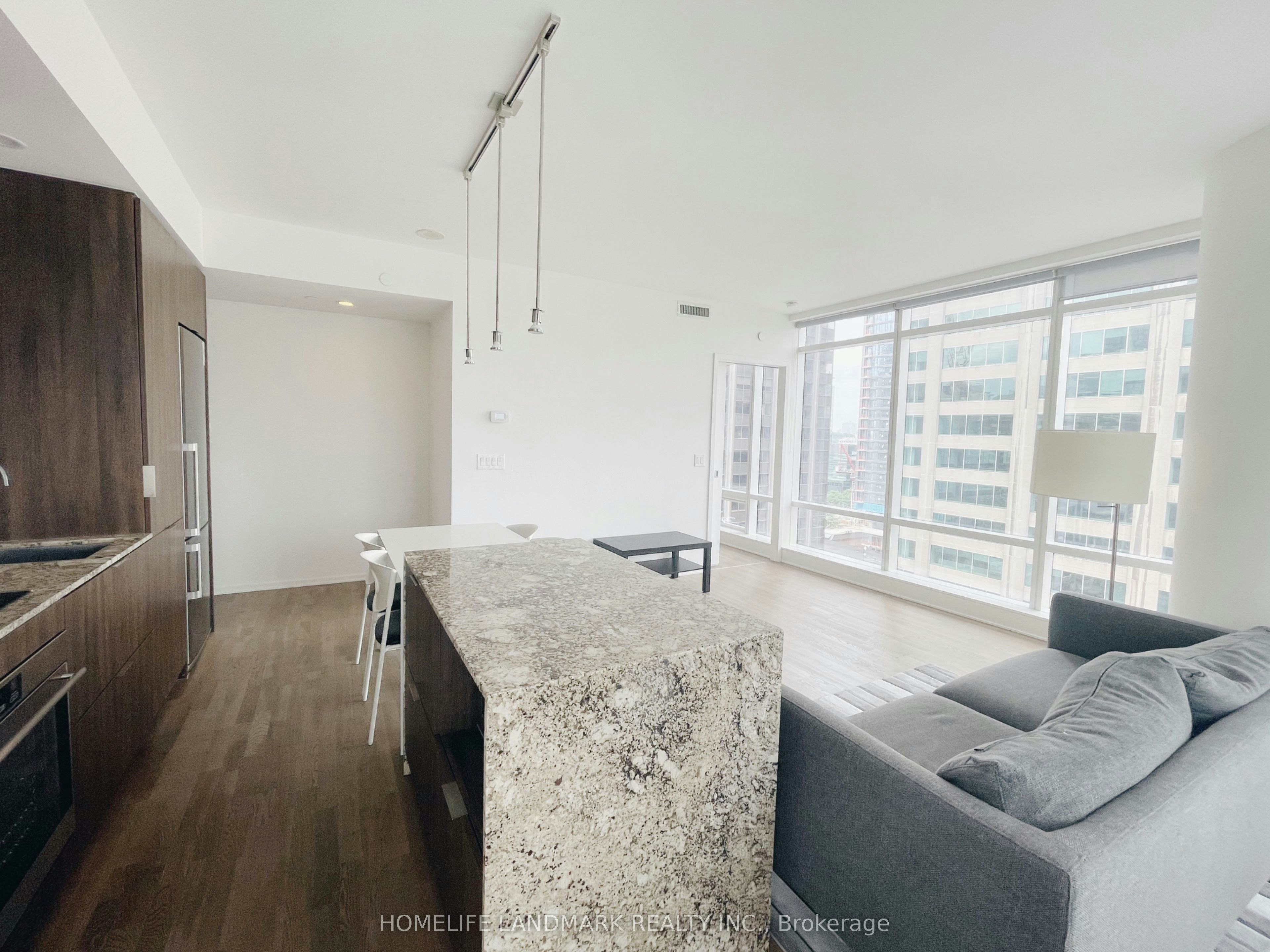 1001-1 Bloor Street E, Toronto, ON, M4W 1A9 - 2