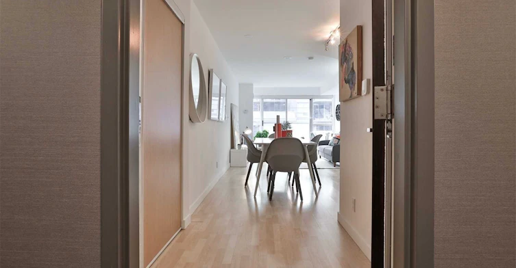 215-1005 King Street W, Toronto, ON, M6K 3M8 - 2