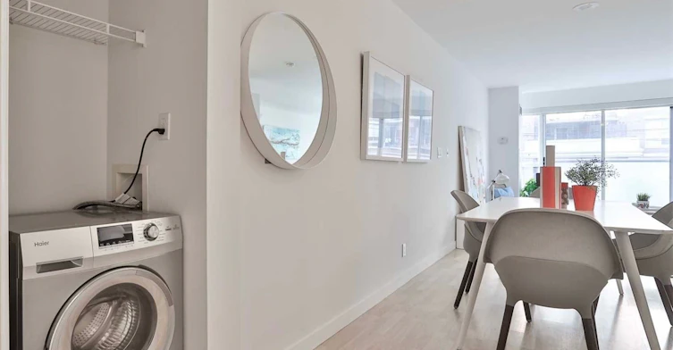 215-1005 King Street W, Toronto, ON, M6K 3M8 - 4