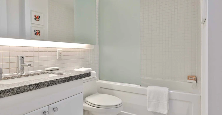 215-1005 King Street W, Toronto, ON, M6K 3M8 - 8