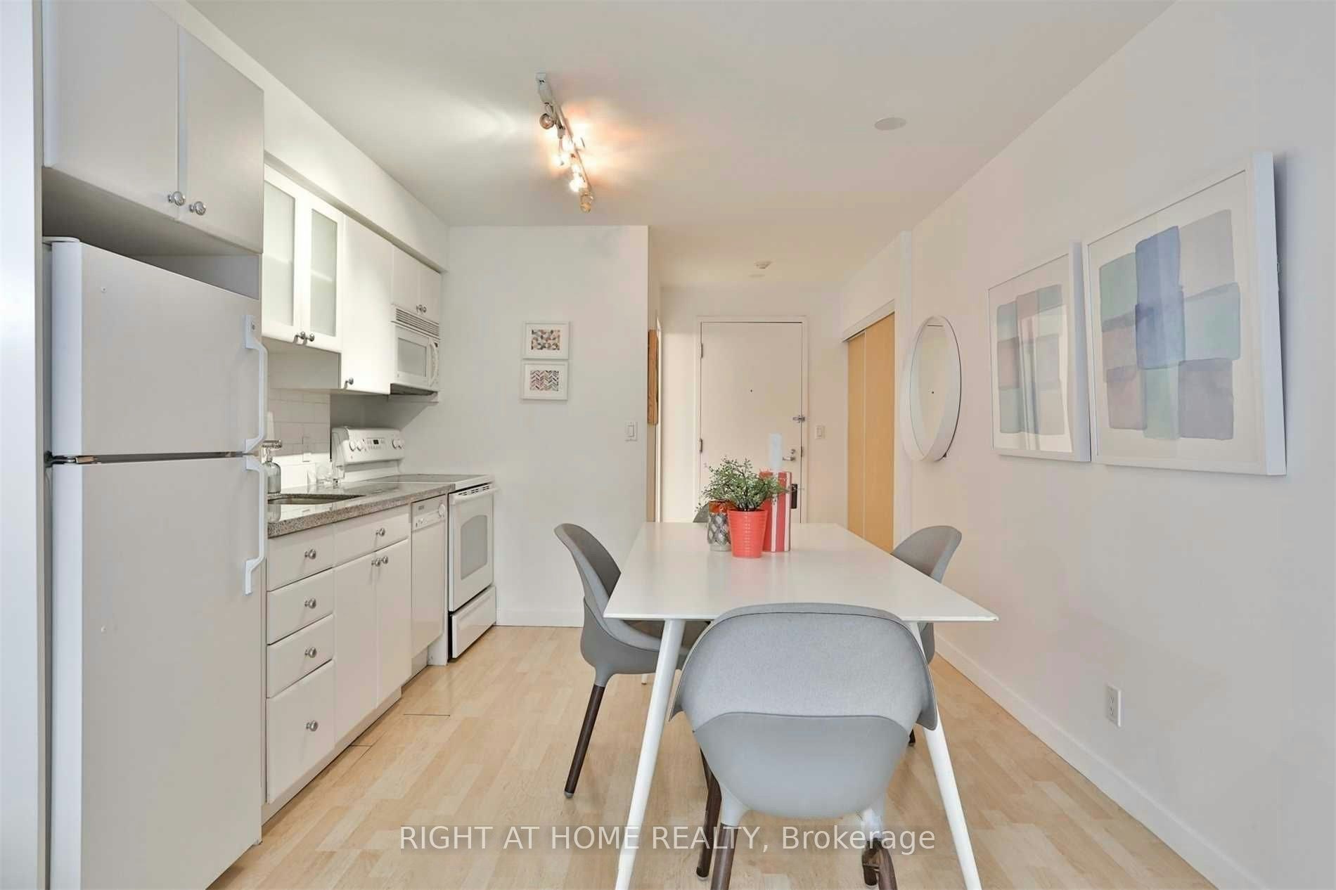 215-1005 King Street W, Toronto, ON, M6K 3M8 - 12