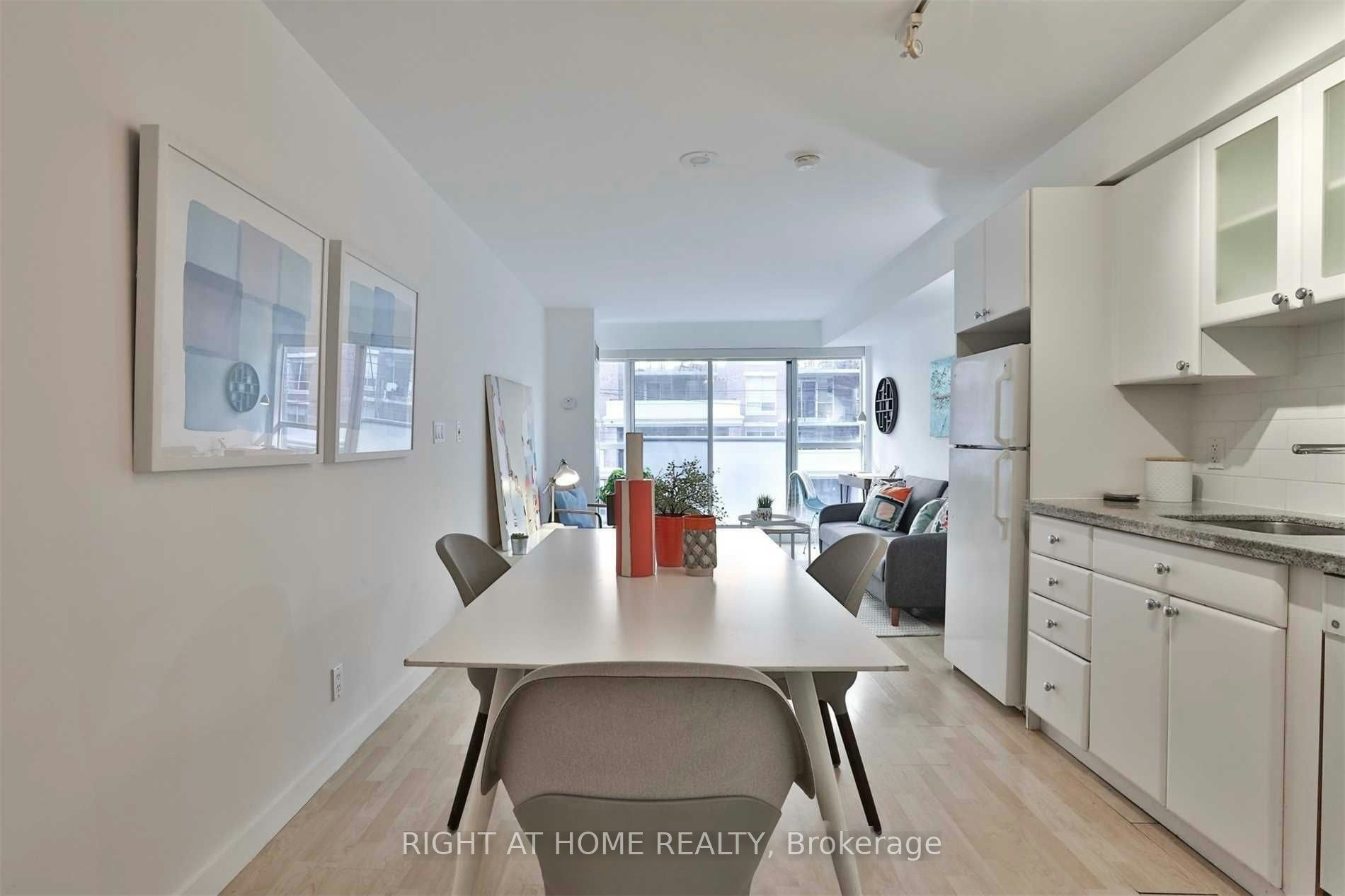 215-1005 King Street W, Toronto, ON, M6K 3M8 - 14