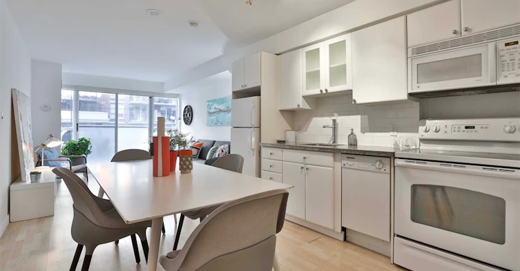 215-1005 King Street W, Toronto, ON, M6K 3M8 - 15