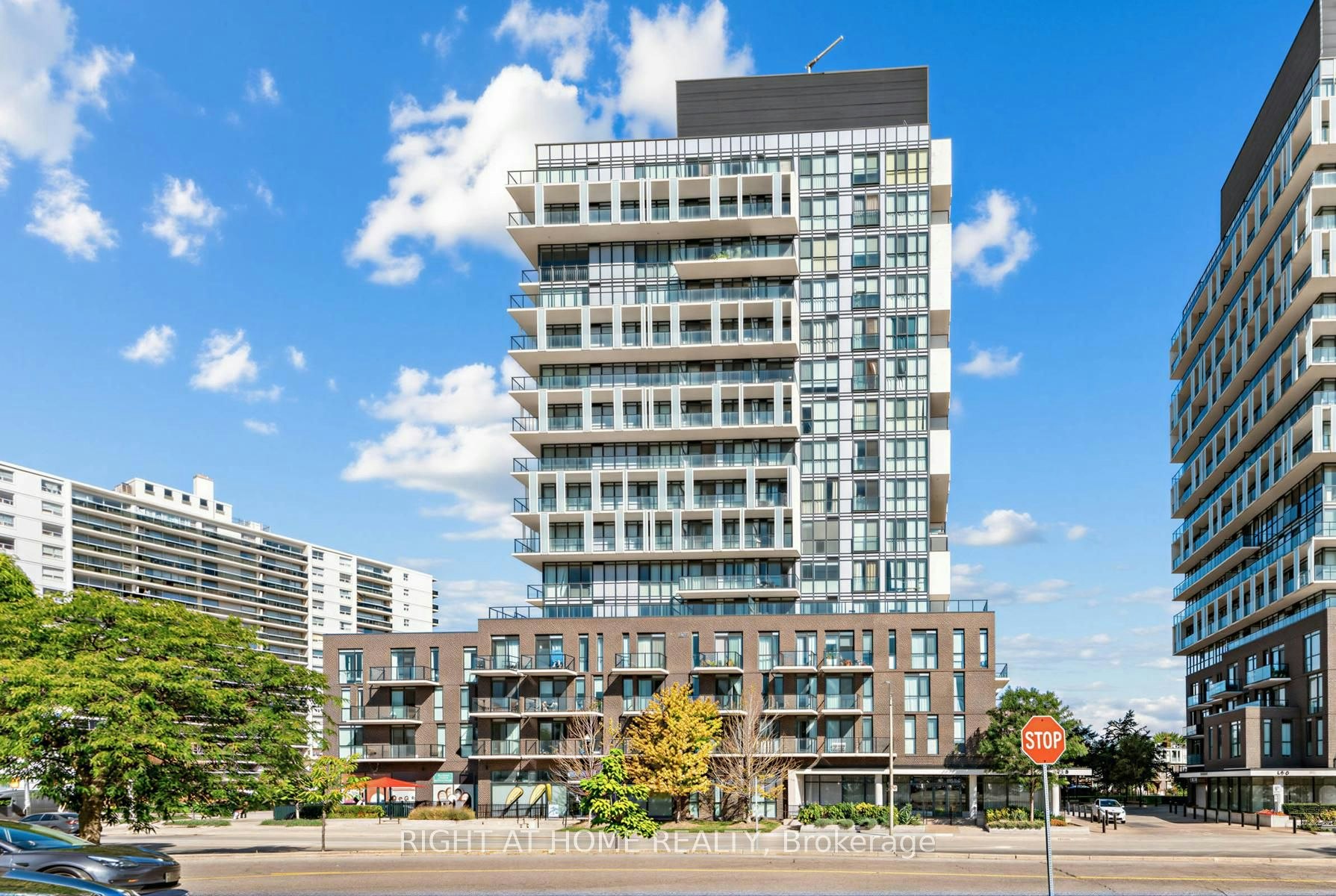 807-128 Fairview Mall Drive, Toronto, ON, M2J 0E8