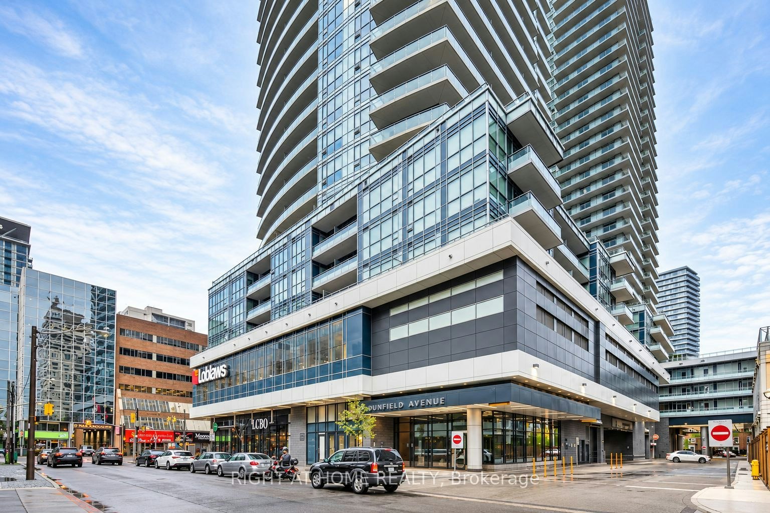 2403-89 Dunfield Avenue, Toronto, ON, M4S 0A4