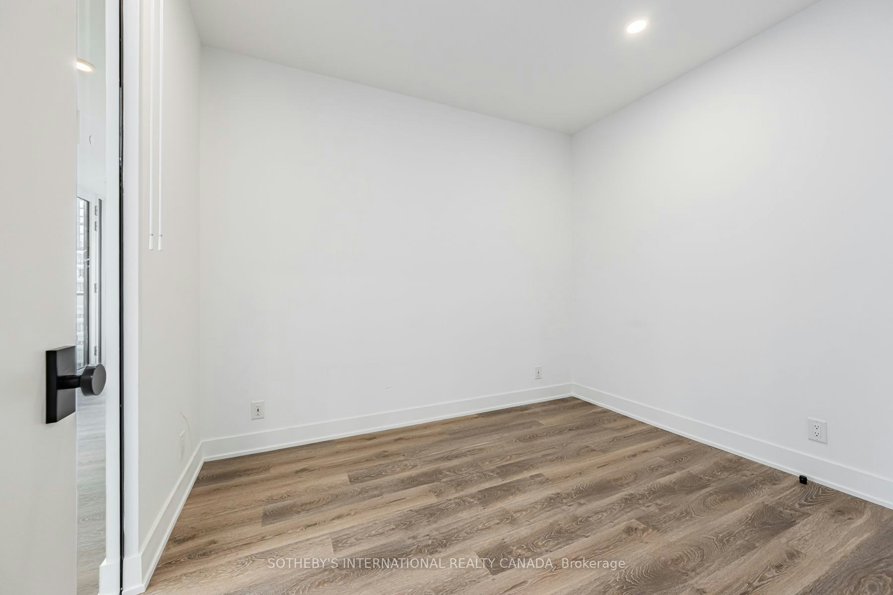 E2501-30 Mutual Street, Toronto, ON, M5B 2A7 - 11