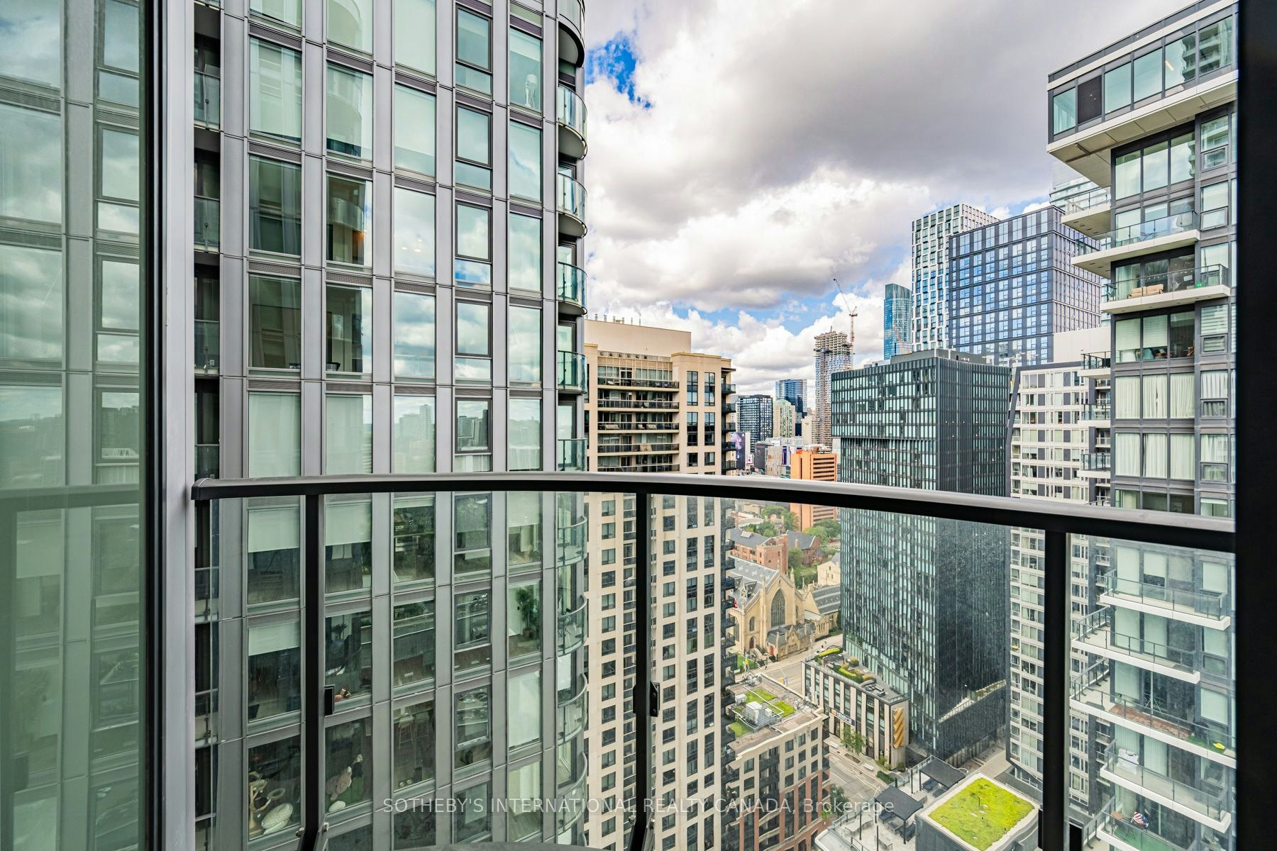 E2501-30 Mutual Street, Toronto, ON, M5B 2A7 - 26