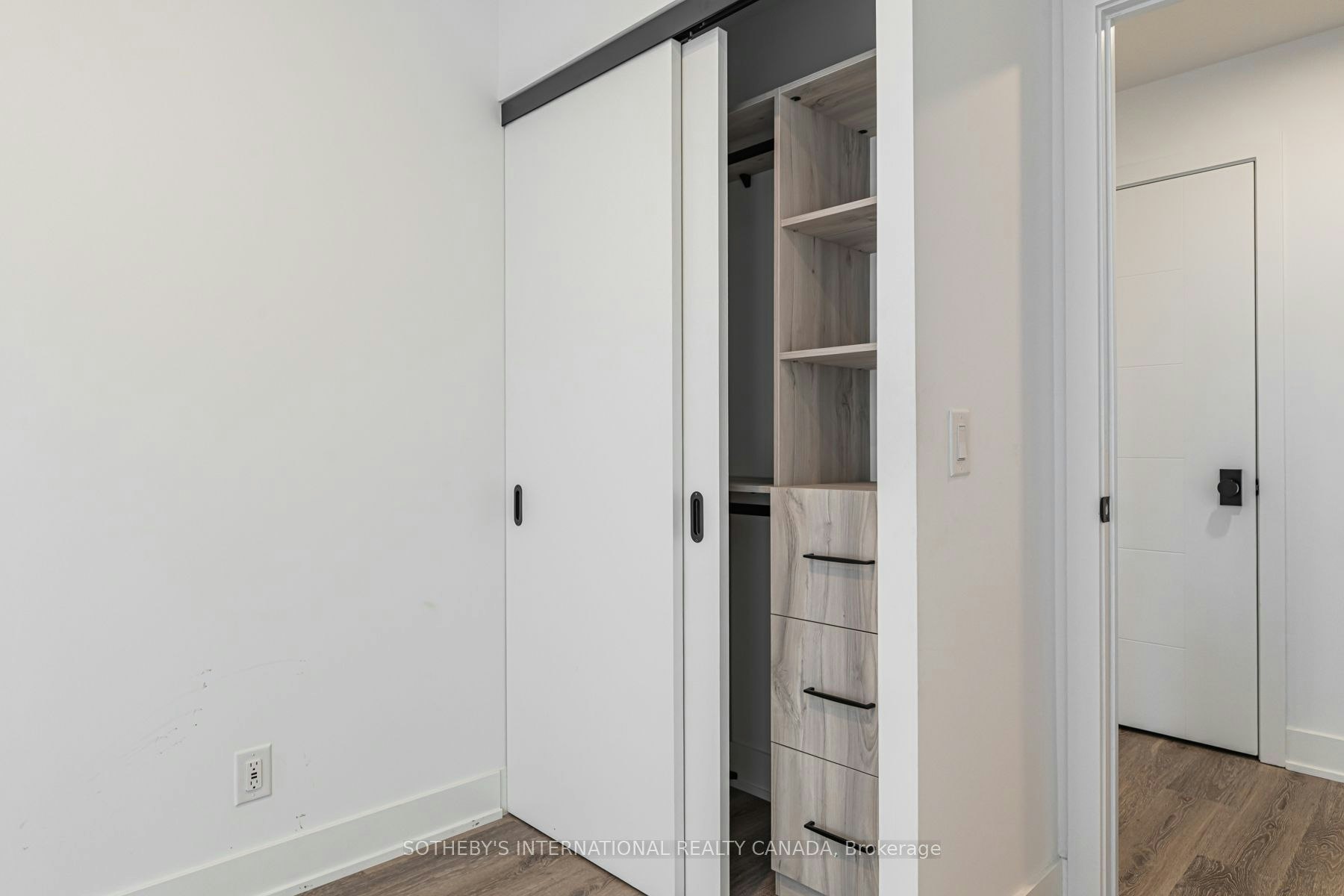 E2501-30 Mutual Street, Toronto, ON, M5B 2A7 - 23