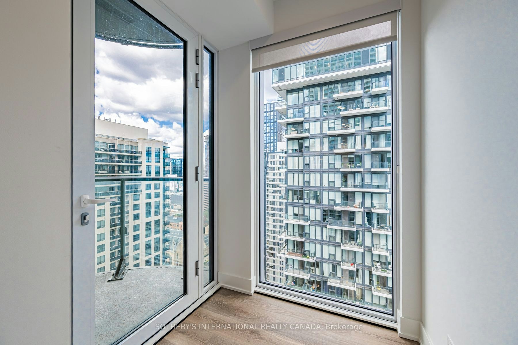 E2501-30 Mutual Street, Toronto, ON, M5B 2A7 - 25