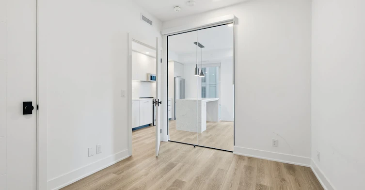 E2501-30 Mutual Street, Toronto, ON, M5B 2A7 - 12