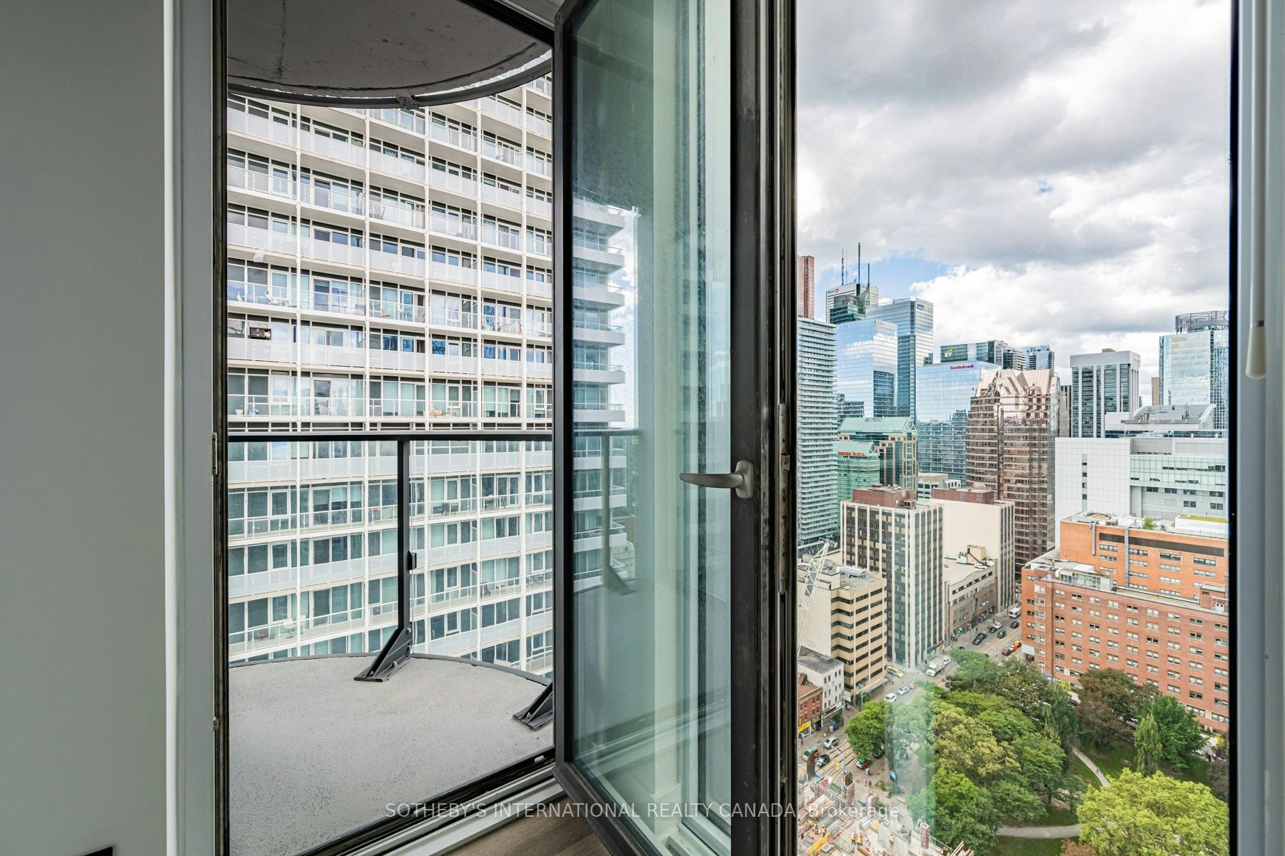E2909-30 Mutual Street, Toronto, ON, M5B 2A7 - 15