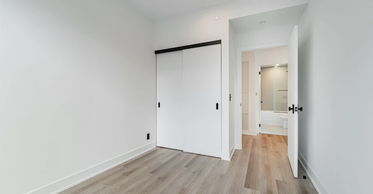 E2909-30 Mutual Street, Toronto, ON, M5B 2A7 - 9