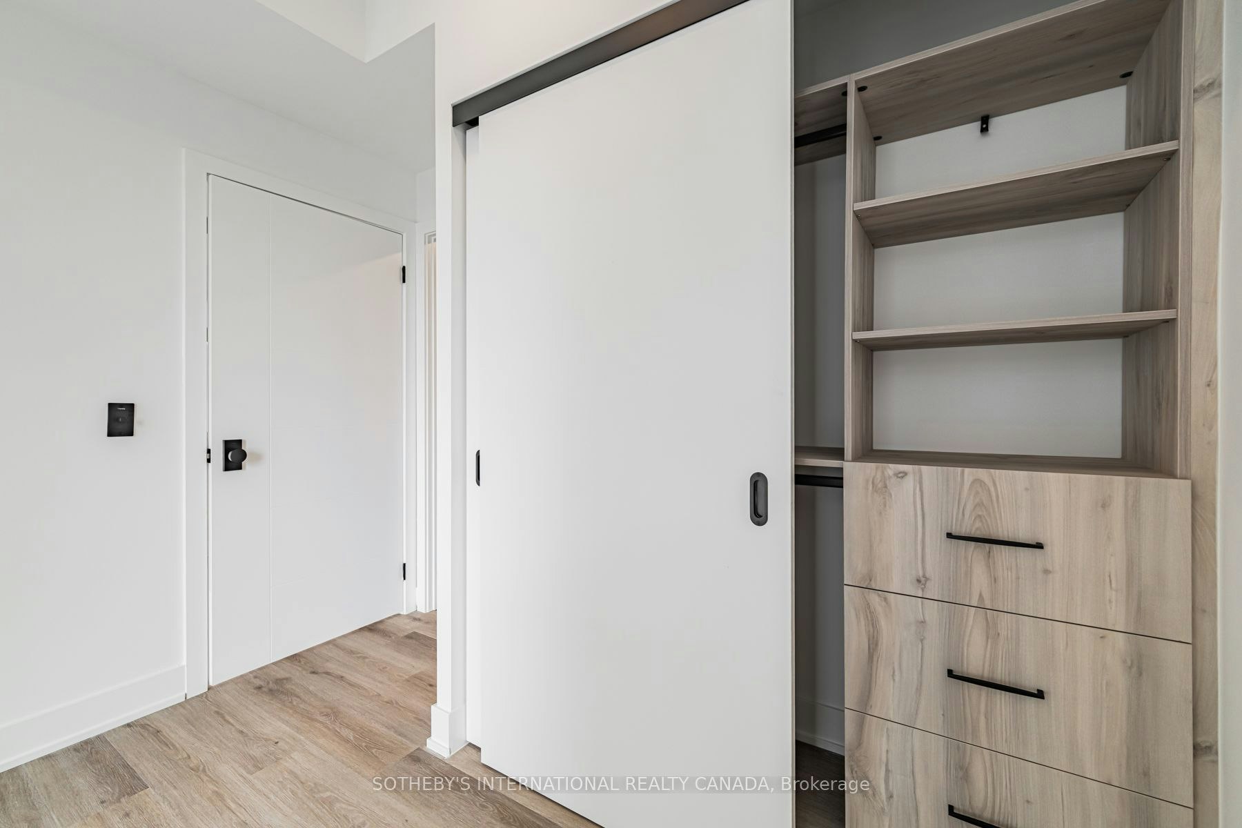 E2909-30 Mutual Street, Toronto, ON, M5B 2A7 - 5