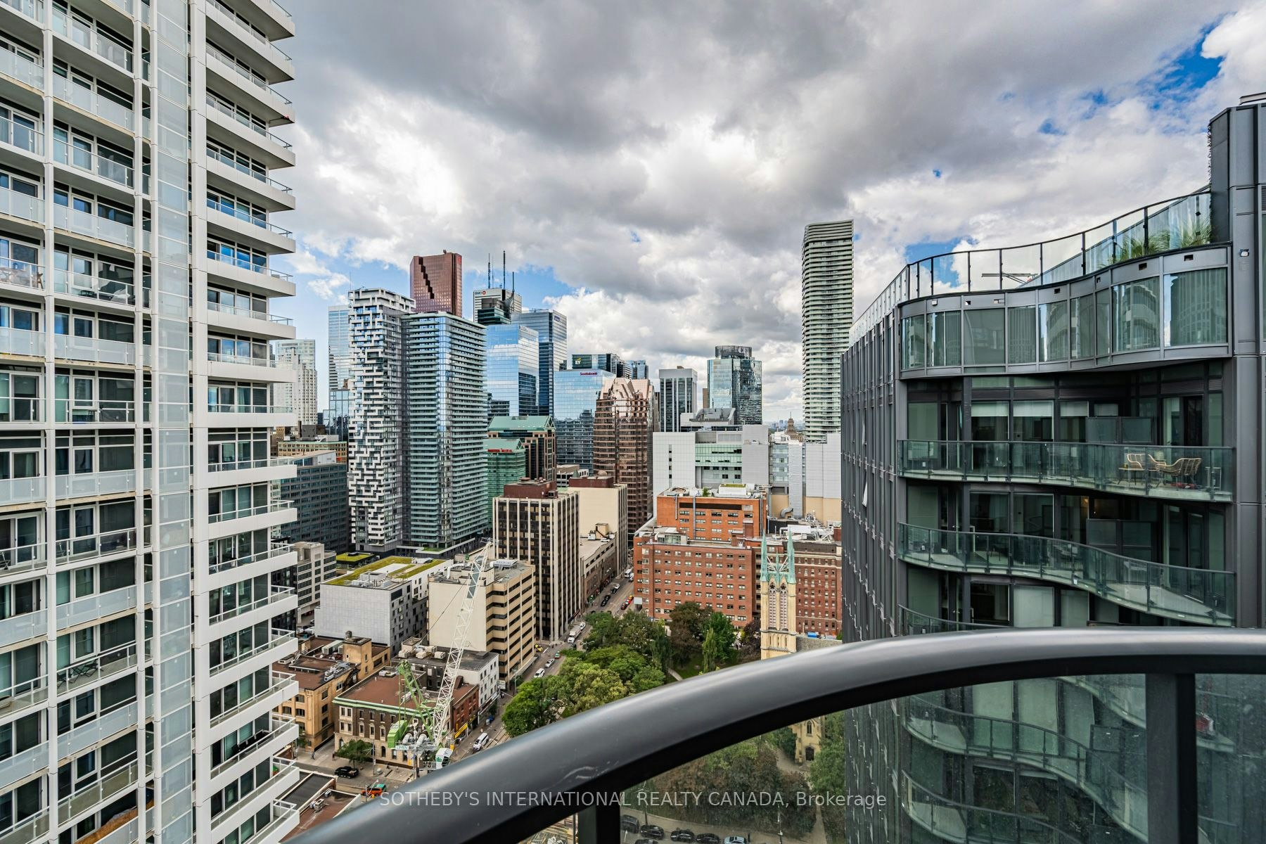 E2909-30 Mutual Street, Toronto, ON, M5B 2A7 - 16