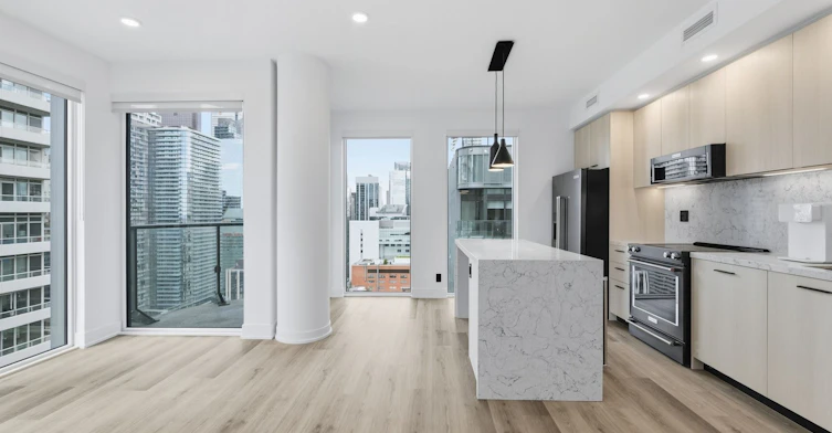 E2909-30 Mutual Street, Toronto, ON, M5B 2A7