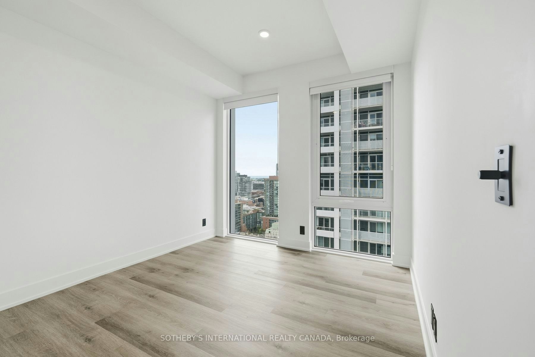 E2909-30 Mutual Street, Toronto, ON, M5B 2A7 - 31