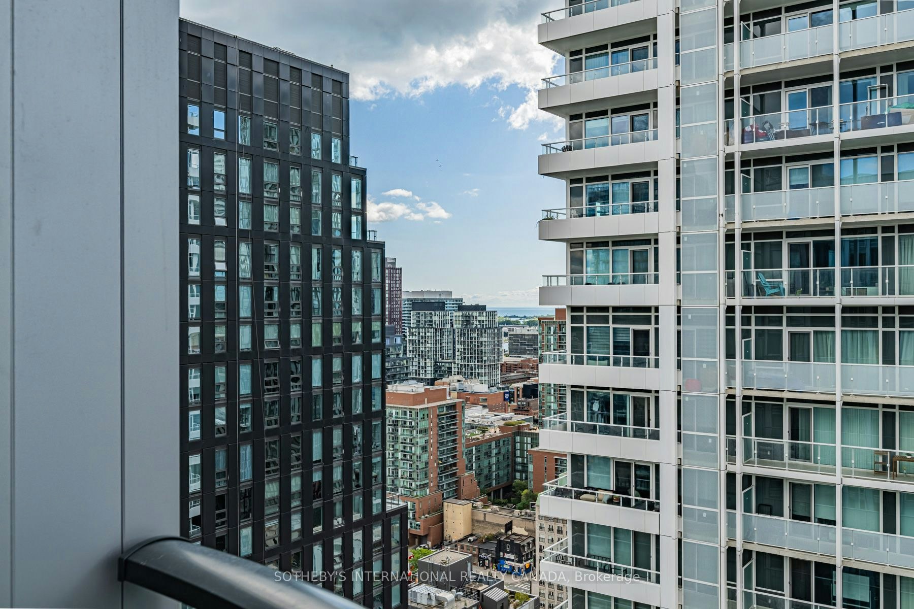 E2909-30 Mutual Street, Toronto, ON, M5B 2A7 - 17