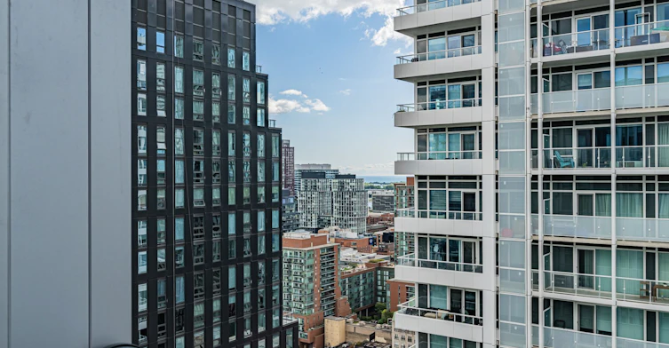 E2909-30 Mutual Street, Toronto, ON, M5B 2A7 - 17