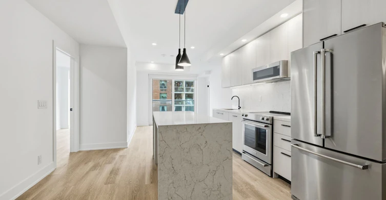 E0707-30 Mutual Street, Toronto, ON, M5B 2A7