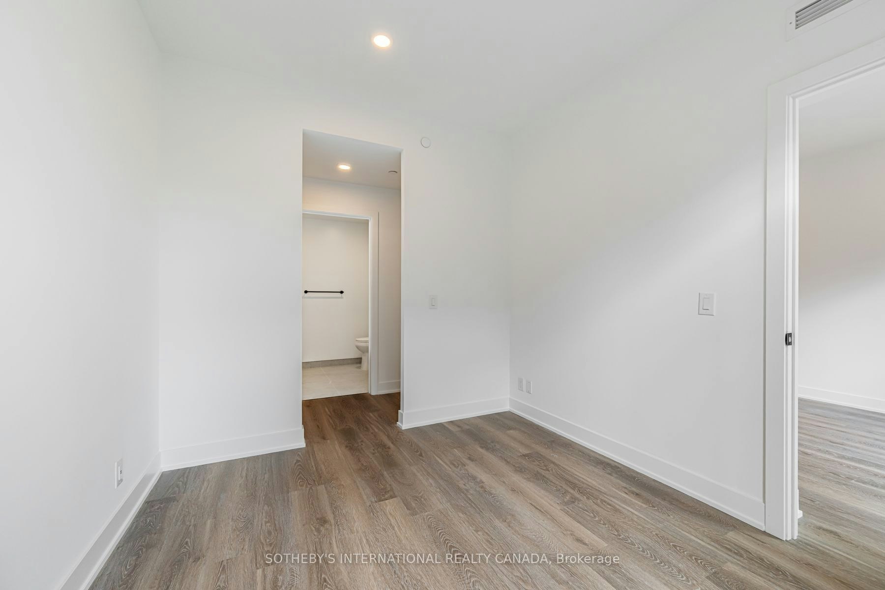 E0707-30 Mutual Street, Toronto, ON, M5B 2A7 - 11