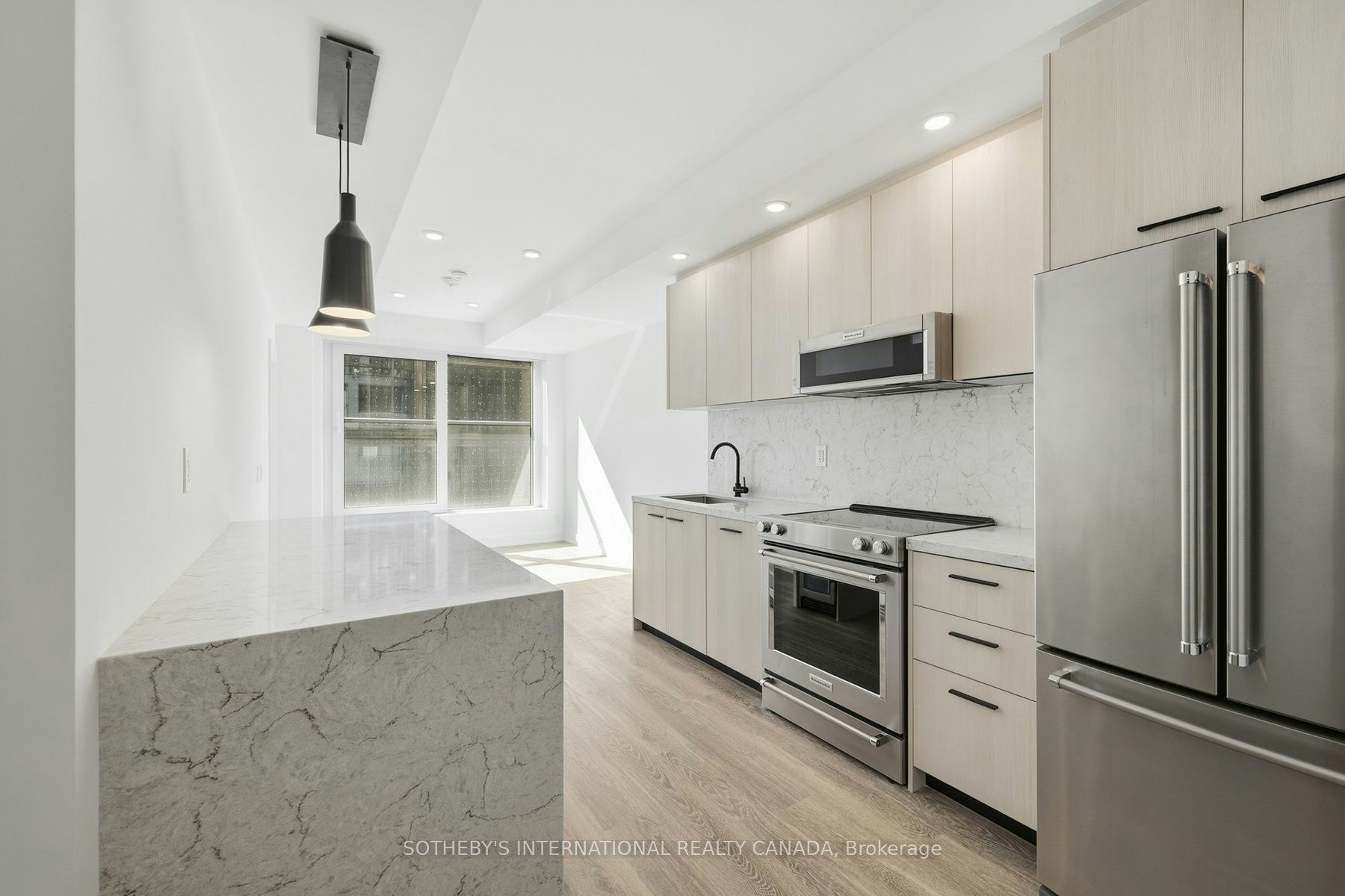 E1003-30 Mutual Street, Toronto, ON, M5B 2A7