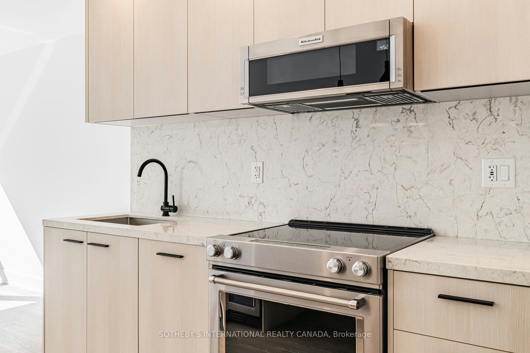 E1003-30 Mutual Street, Toronto, ON, M5B 2A7 - 11