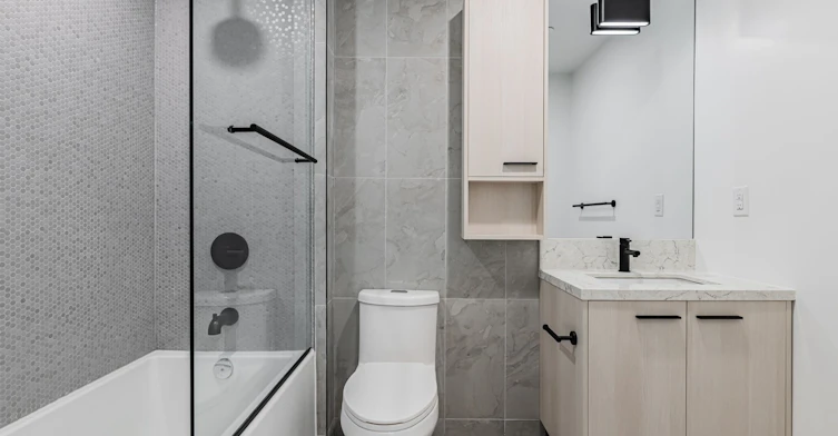 E1003-30 Mutual Street, Toronto, ON, M5B 2A7 - 17