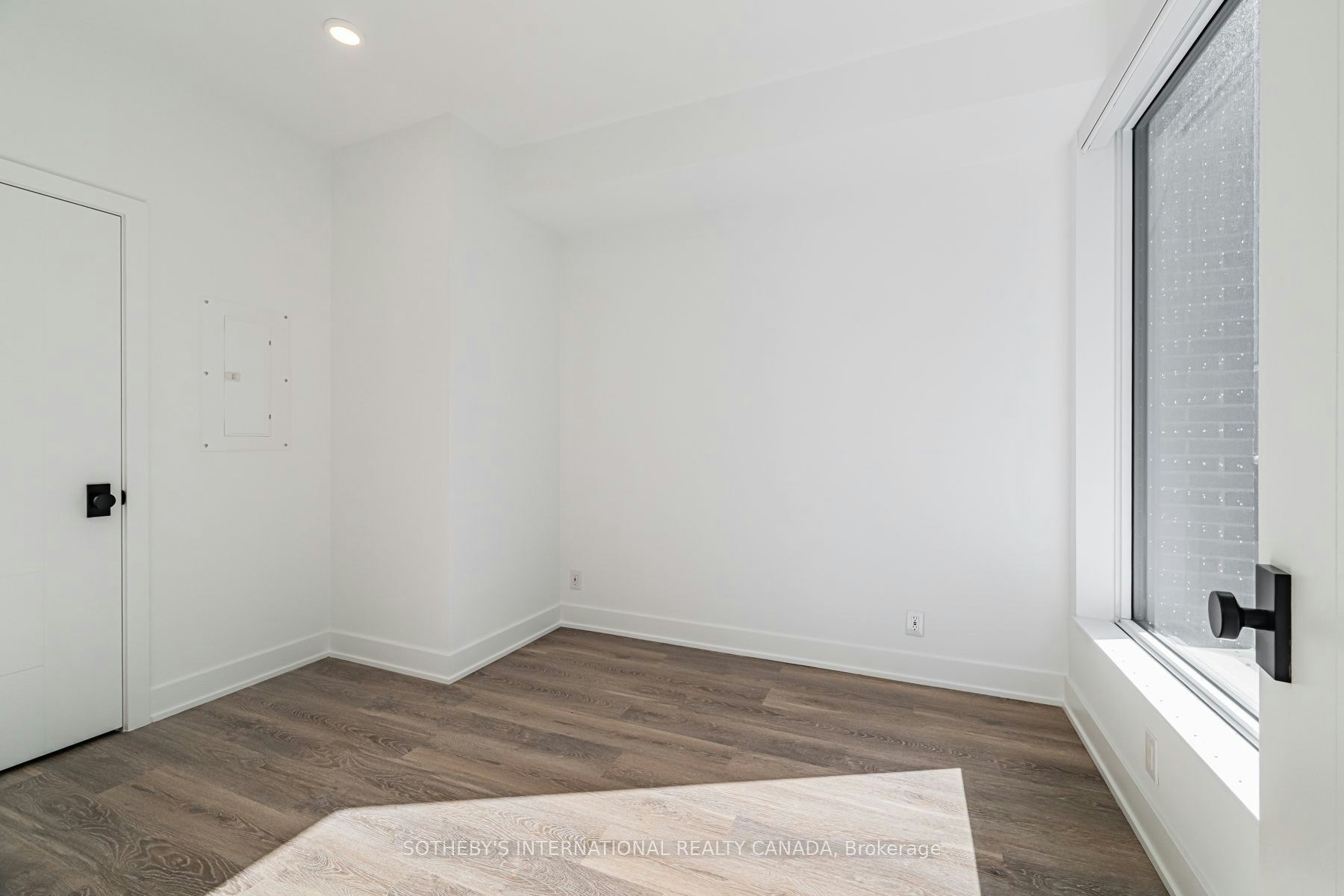 E1003-30 Mutual Street, Toronto, ON, M5B 2A7 - 13