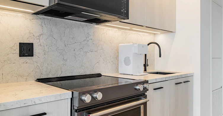 E3005-30 Mutual Street, Toronto, ON, M5B 2A7 - 2