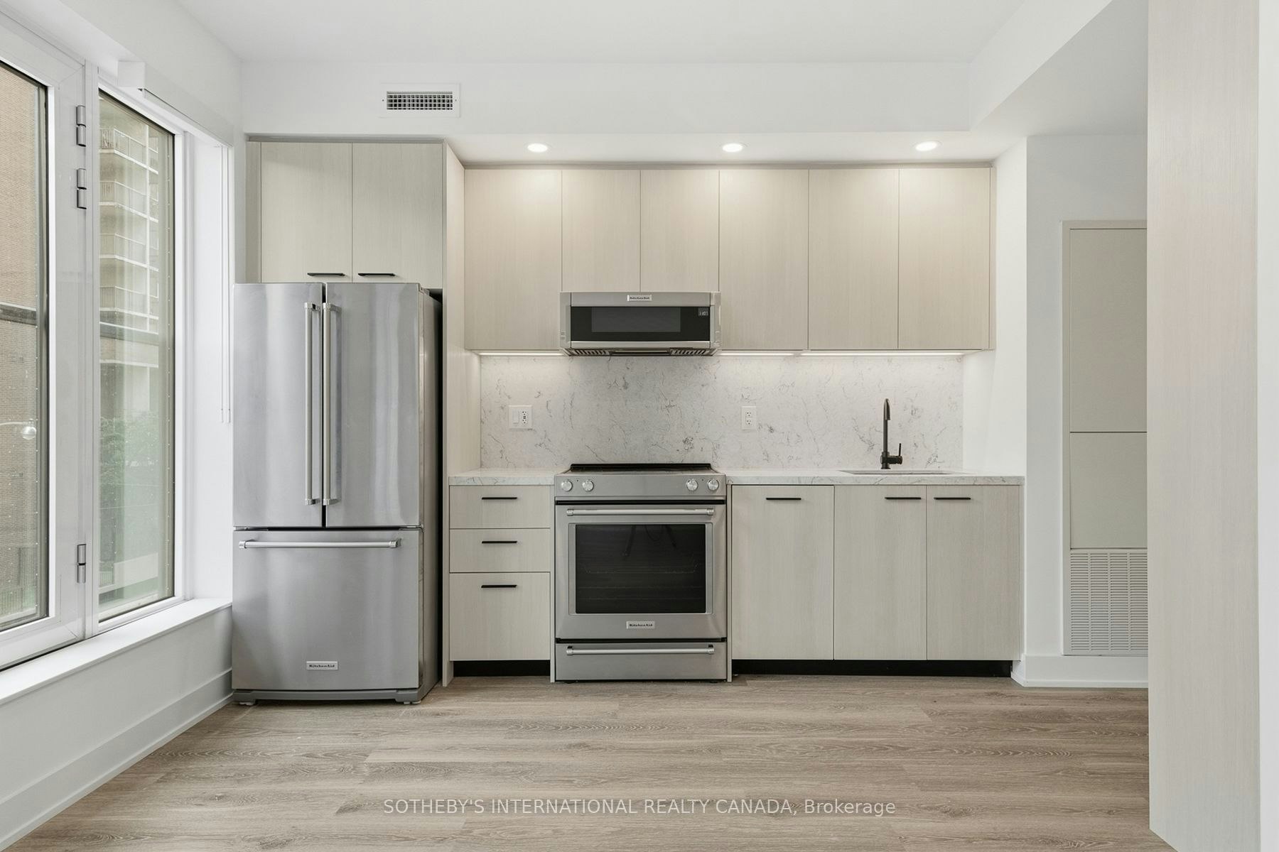 E0201-30 Mutual Street, Toronto, ON, M5B 2A7 - 7