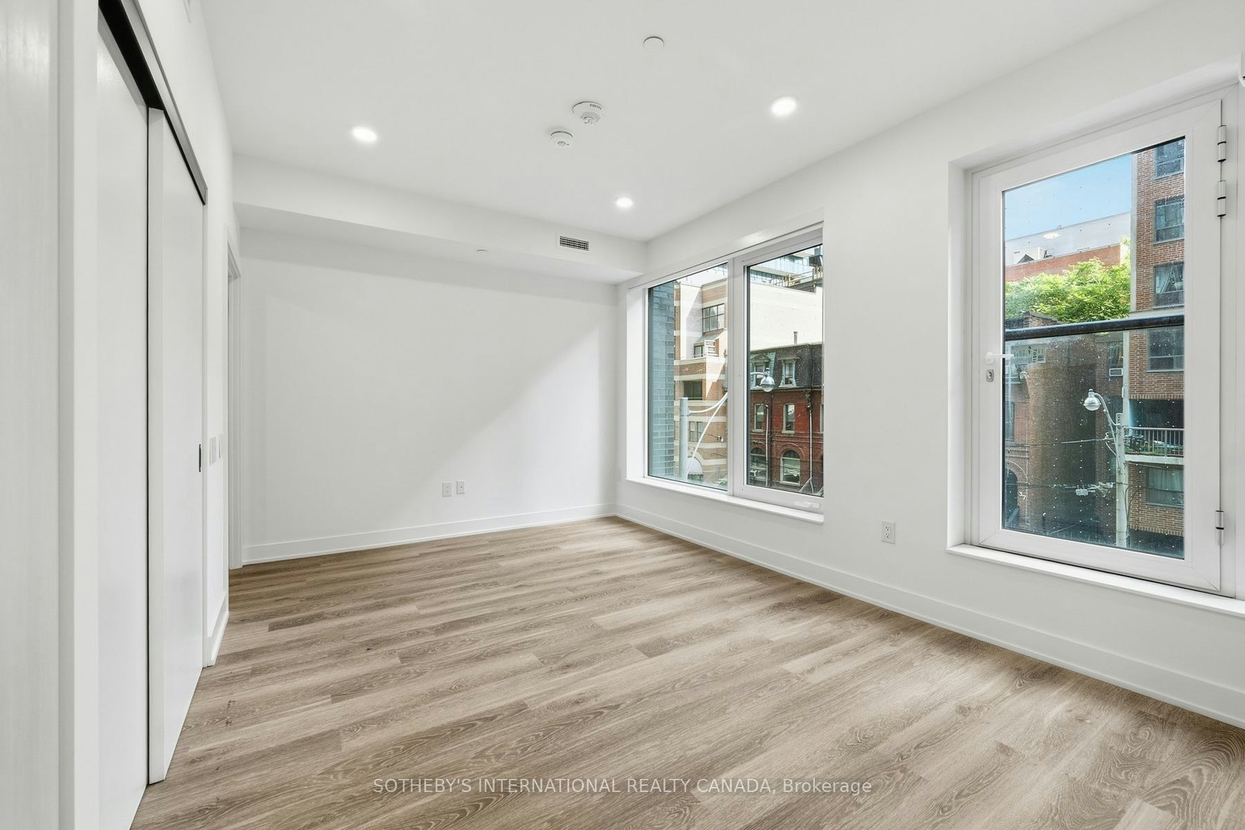 E0201-30 Mutual Street, Toronto, ON, M5B 2A7 - 4